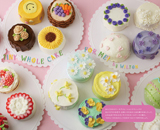 Make the best small cakes using WILTON's techniques! A gift book, "Tiny Cakes by WILTON Cake Decorating," is now on sale.